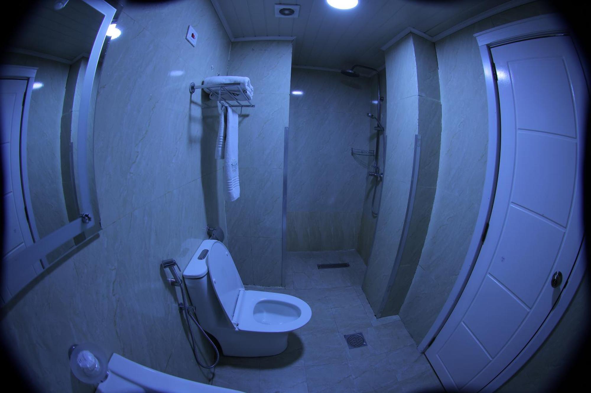 Trinity Hotel Addis Abeba Esterno foto