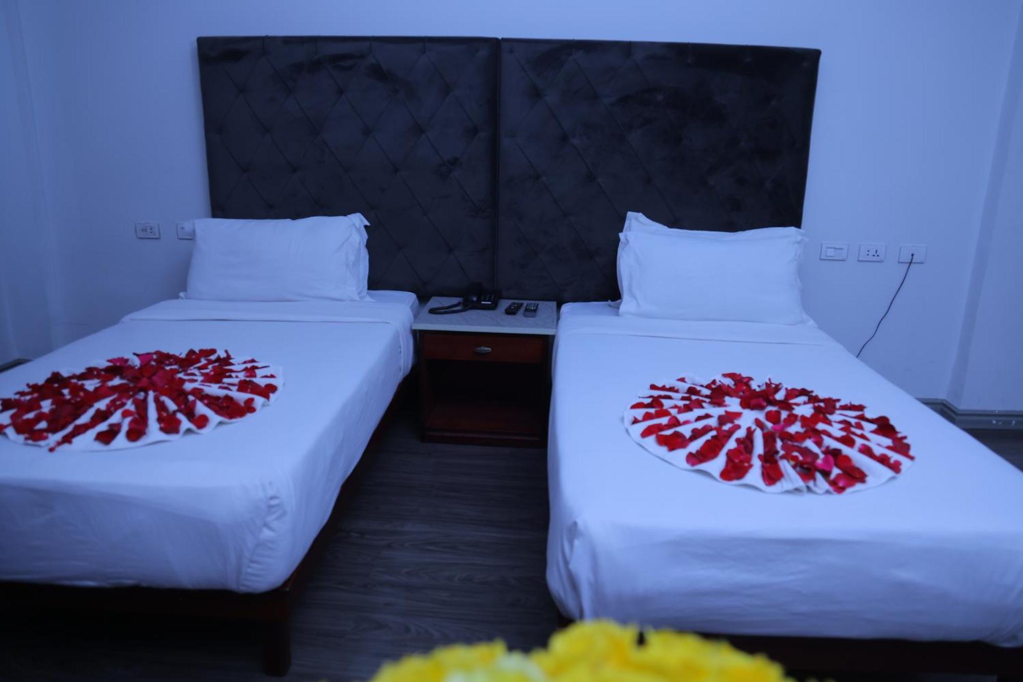 Trinity Hotel Addis Abeba Esterno foto